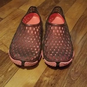 Water shoes